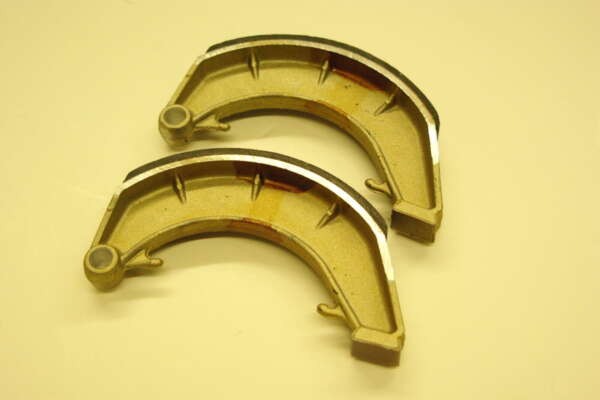 BRAKESHOES - FRONT - FERODO MADE IN ITALY (PR)