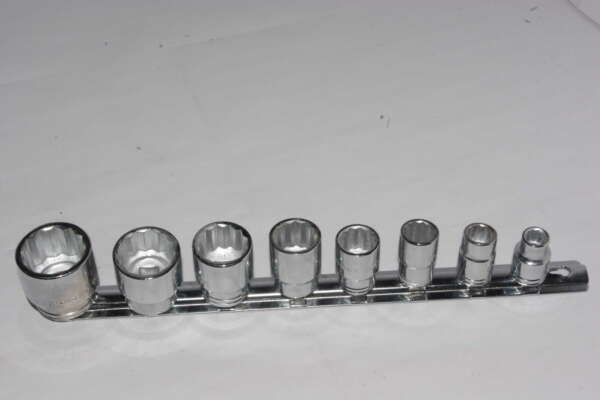 SET--SOCKET SET 8-PC 3/8 DRIVE 12-POINT BS WHITWORTH THREAD 1/8" - 9/16"