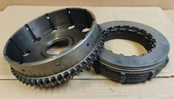 CLUTCH CHAINWHEEL WITH QUALITY SET OF 12 PLATES