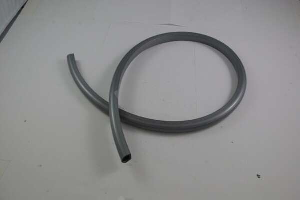 HOSE - BREATHER HOSE 39" D-SHAPED - (REQUIRES D-CLIP 83-1615)