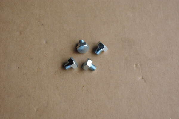 BOLT 1/4 CEI X 1/4