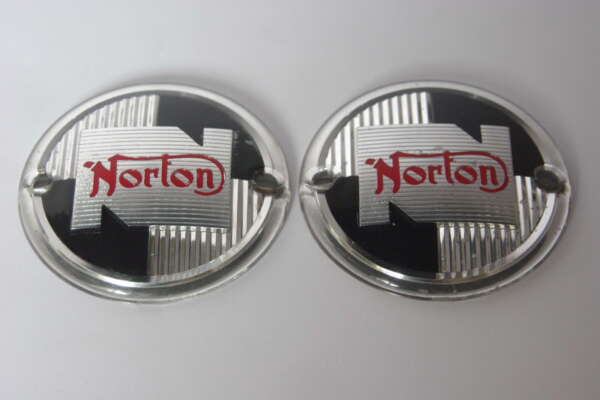 BADGES - TANKBADGES ROUND w/NOR LOGO -RUBY/SILVER (PR) - SCREWS & RUBBER REQD -N