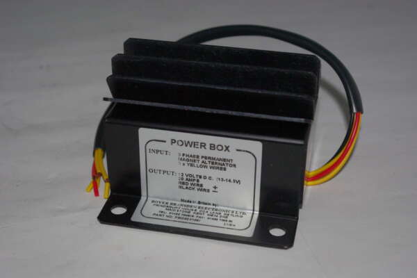 POWER BOX - 3-PHASE w/CHARGING LIGHT - N